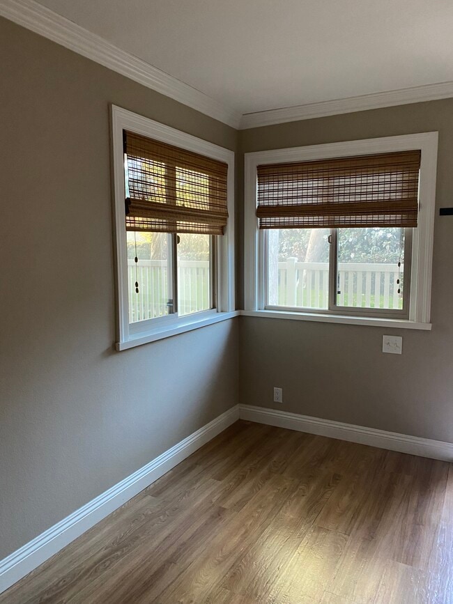 Living room View toward Patio - 19215 Shoreline Ln
