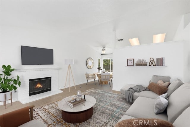 Photo - 185 Cheshire Ln