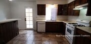 Photo - Cute 3 + 2 in Palmdale House
