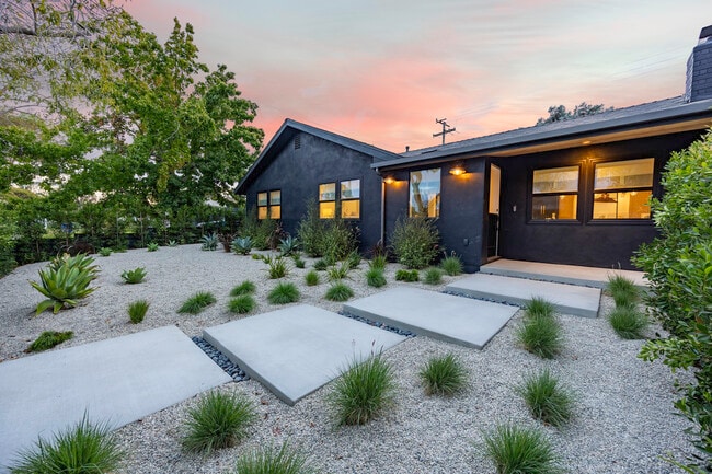 Photo - 23 Calaveras Ave House