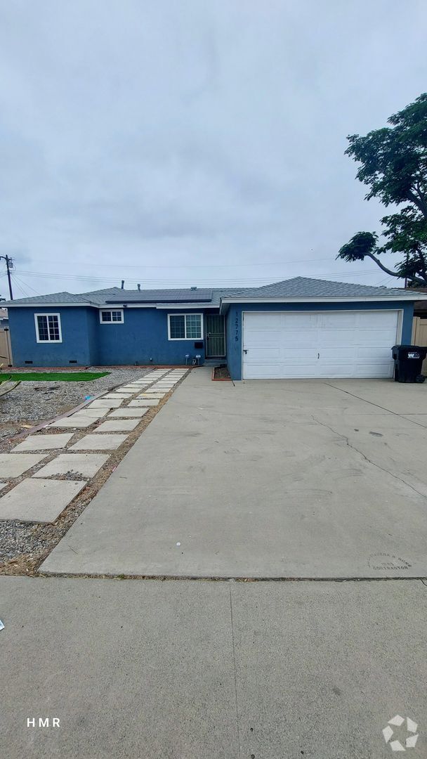 Building Photo - Beautiful home in Chino