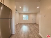 Photo - 5246 Whitsett Ave Apartment Unit B