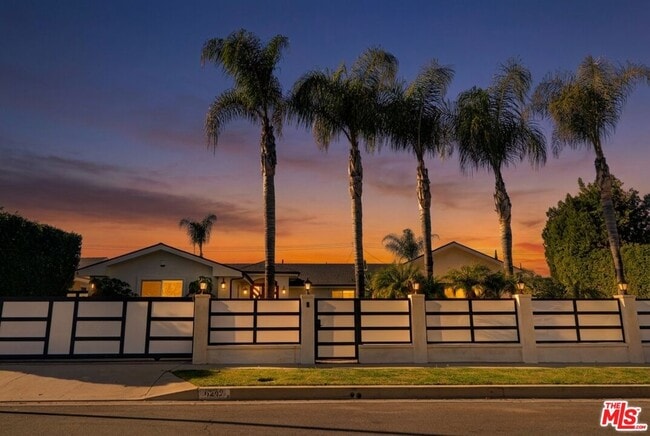 Building Photo - 6243 Berquist Ave