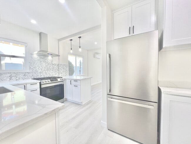 Photo - 1536 11th St Unit 1536