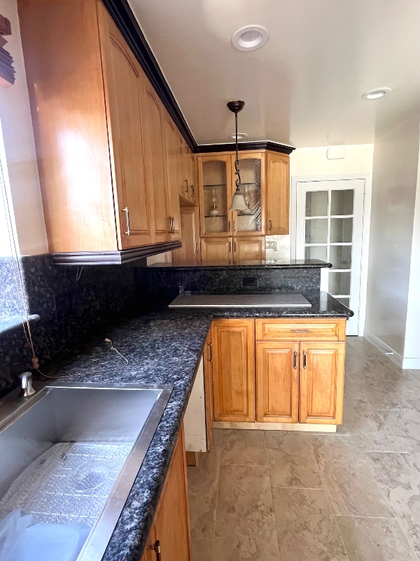 Building Photo - 15535 Saranac Dr