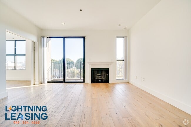 Building Photo - 8813 Burton Way Unit 317D Rental