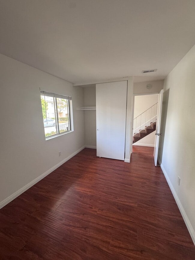 Photo - 4 bed townhouse central  Clairemont
