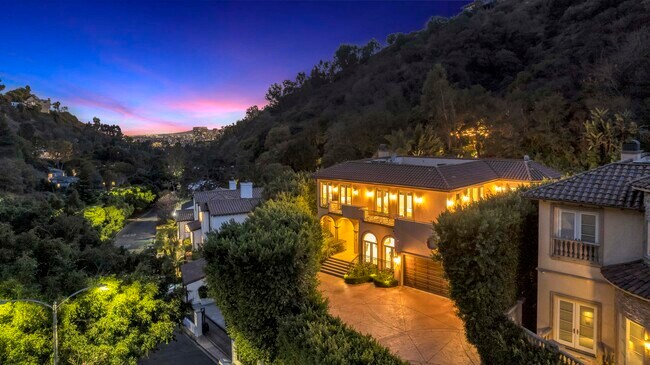 Photo - 1447 San Ysidro Dr