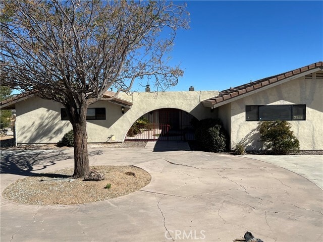 Photo - 18530 Eucalyptus St
