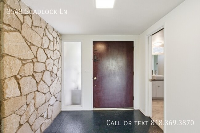 Photo - 3543 Scadlock Ln