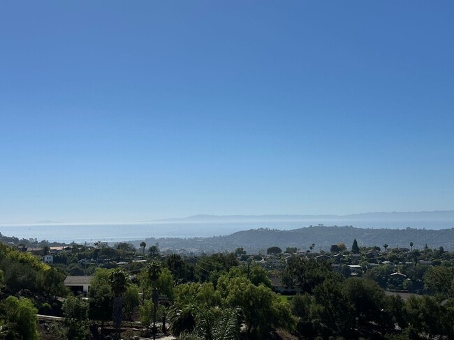 Building Photo - 1200 Palomino Rd Unit 1200 Palomino Road  B