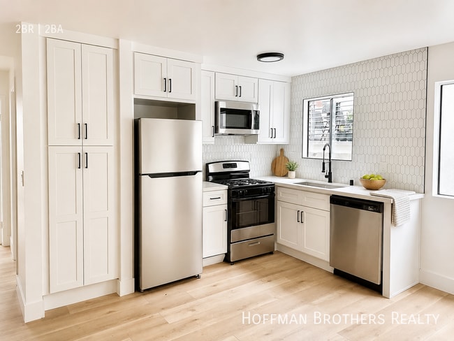Photo - 5440 Carlton Way Unit 107
