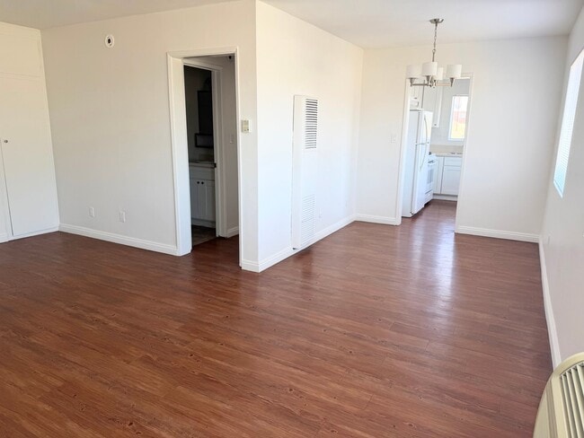 Photo - 508 N Kenmore Ave Unit 15