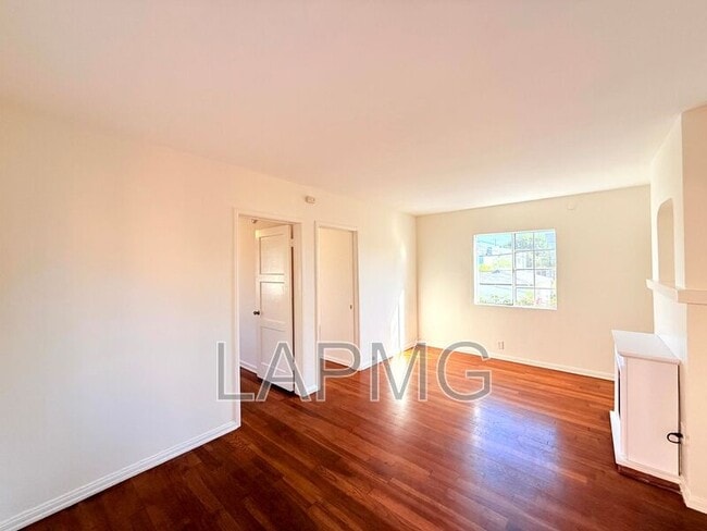 Photo - 639 Rose Ave
