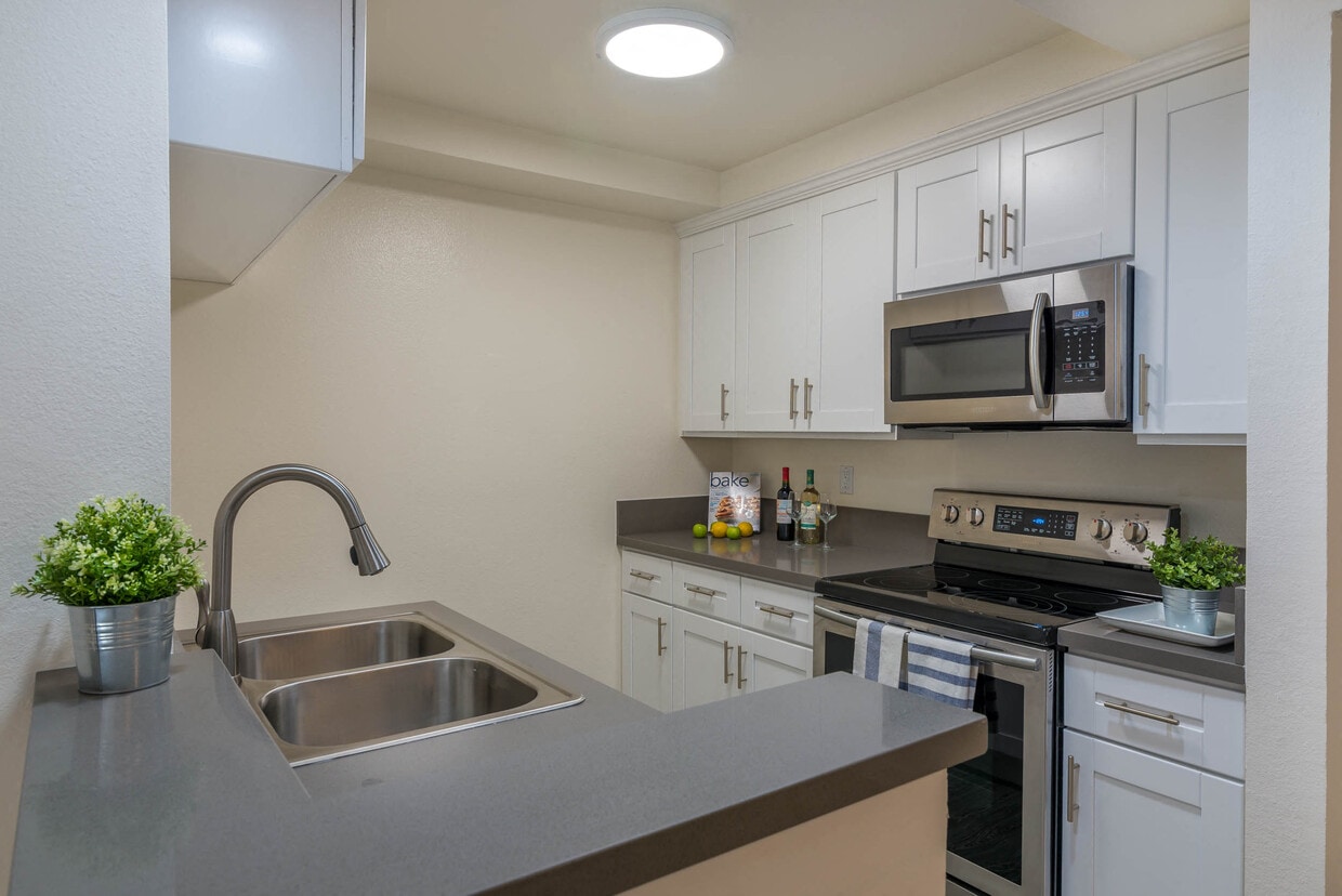 Floor Plan - 2 Bedroom