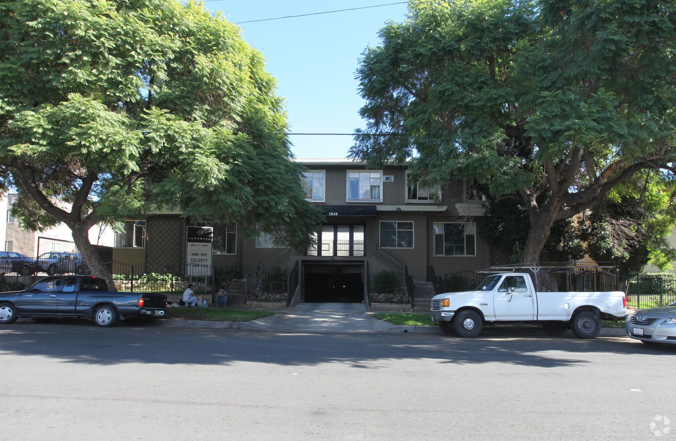 Primary Photo - 1848 Garfield Pl