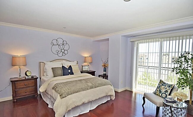 Building Photo - 700 S Ardmore Ave