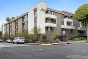 Photo - 911 N Kings Rd Condo Unit 103