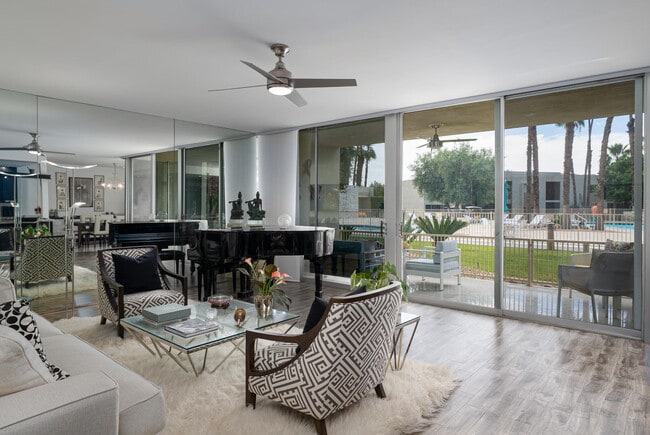 Photo - 477 Desert Lakes Dr