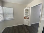 Breakfast area - 1763 N Alexandria Ave Unit 1763