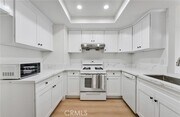 Photo - 1070 Walnut Grove Ave