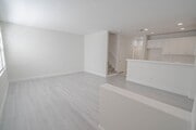 Photo - Creekside 3 Bedroom Townhome for Rent in V...