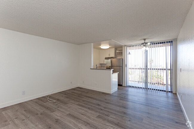 Photo - Marathon Apartments