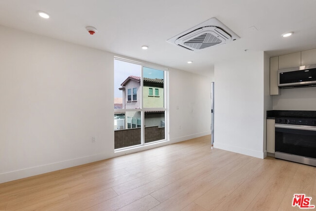 Photo - 8561 Belmont St Unit 2