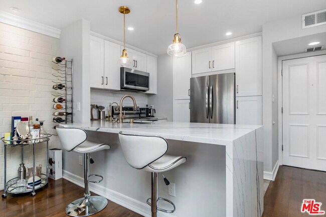 Photo - 11750 Sunset Blvd Unit 402