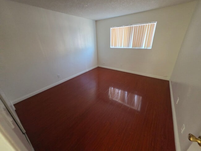 Photo - 2703 E 57th St Unit 4