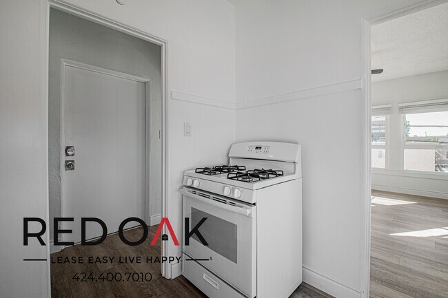 Photo - 350 E Cypress Ave Unit 16N