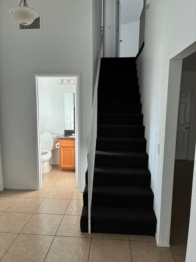 Photo - ( ( ( New Paint New Carpet ) ) ) 3 bed 2.5 bath La Sierra Home