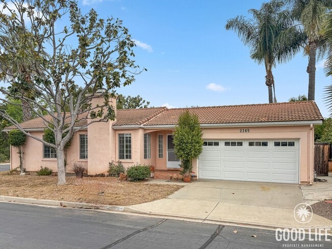 Building Photo - Inviting 2BD/1BA Gated Home in Vista with a 2 Car Garage, Private Yard & Community Amenities