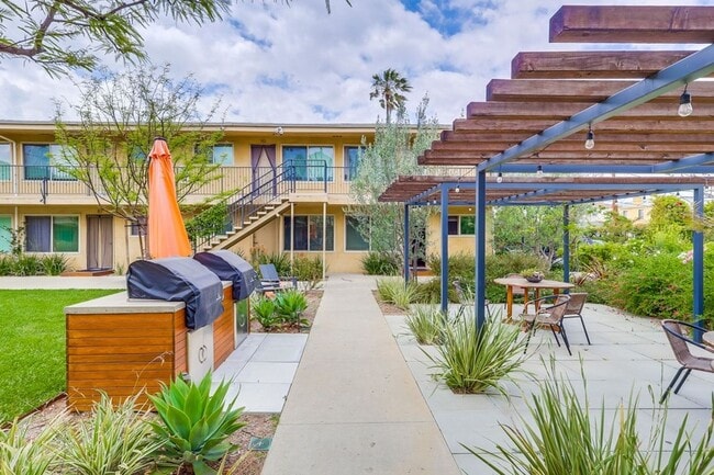 Photo - 3530 W Adams Blvd Unit 90