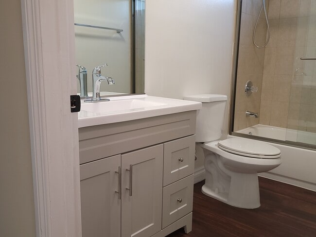 Photo - 1719 W 39th Pl Unit 1719