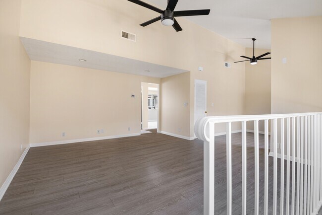 Photo - 5321 Colodny Dr Unit 3