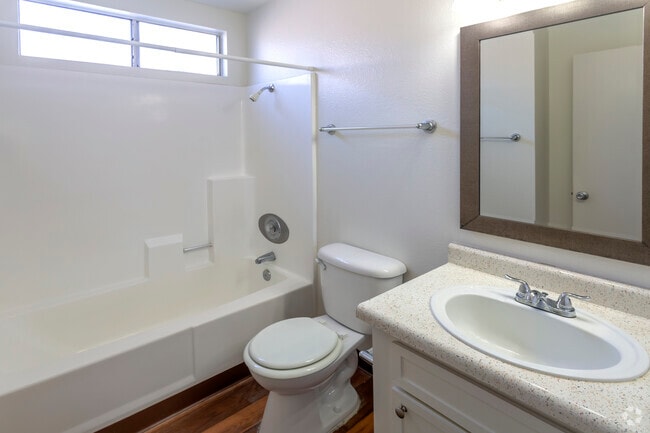 3 BR, 2 BA - 1100 SF - Greenfield Meadows