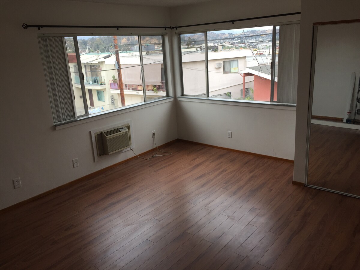 Photo - 751 N Hill Pl Unit 3