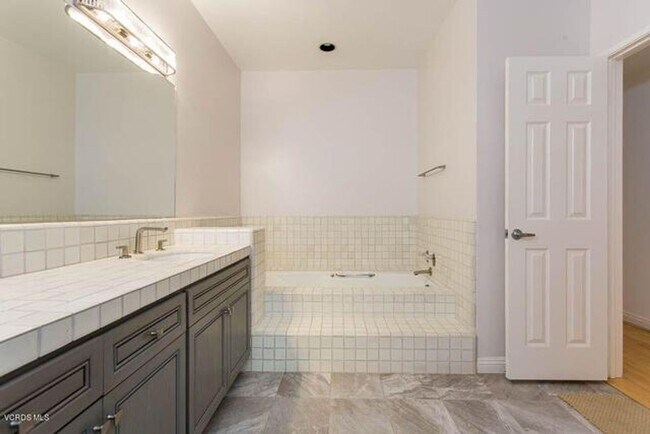 Photo - Marina del Rey Resort Style Living