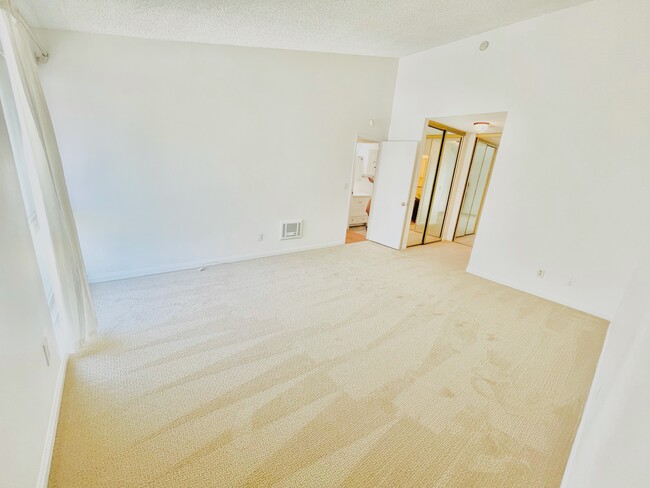 Photo - 607 S Prospect Ave Unit 301