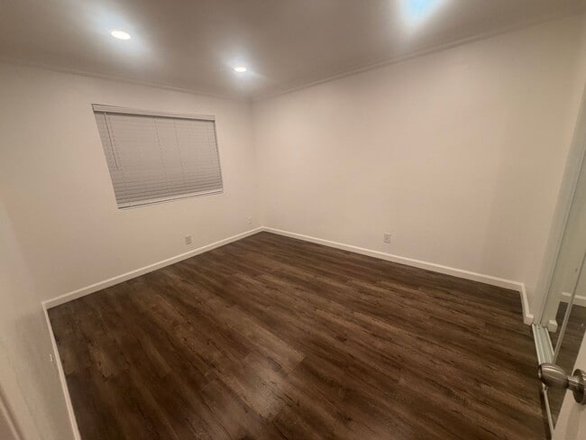 Photo - 827 S Wilton Pl Unit 204