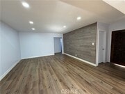 Photo - 671 Peggy Ave