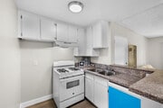 1BR, 1BA - 600SF - Kitchen - Collins Condominiums