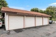 Photo - 2812 Chatsworth Way