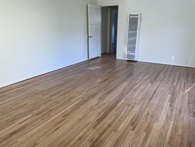 Photo - 1326 Curtis Ave