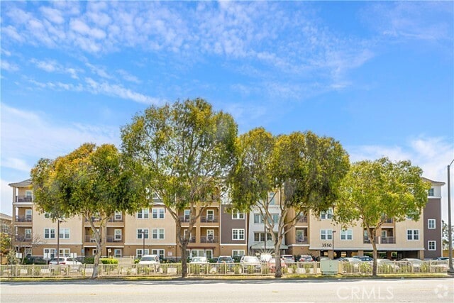 Building Photo - 3550 Torrance Blvd Unit 311 Rental