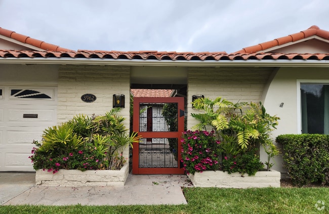 Building Photo - 3962 Mt Albertine Way Rental