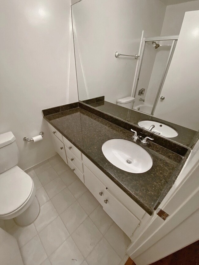 Photo - 11936 Darlington Ave Unit 201