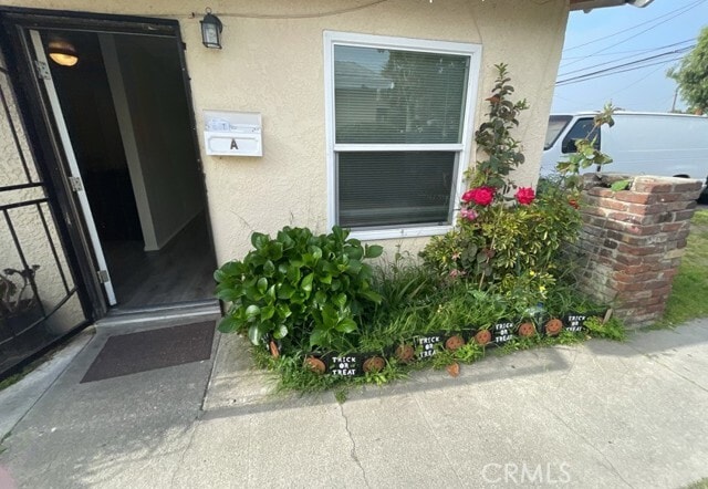 Building Photo - 14416 Orange Unit A