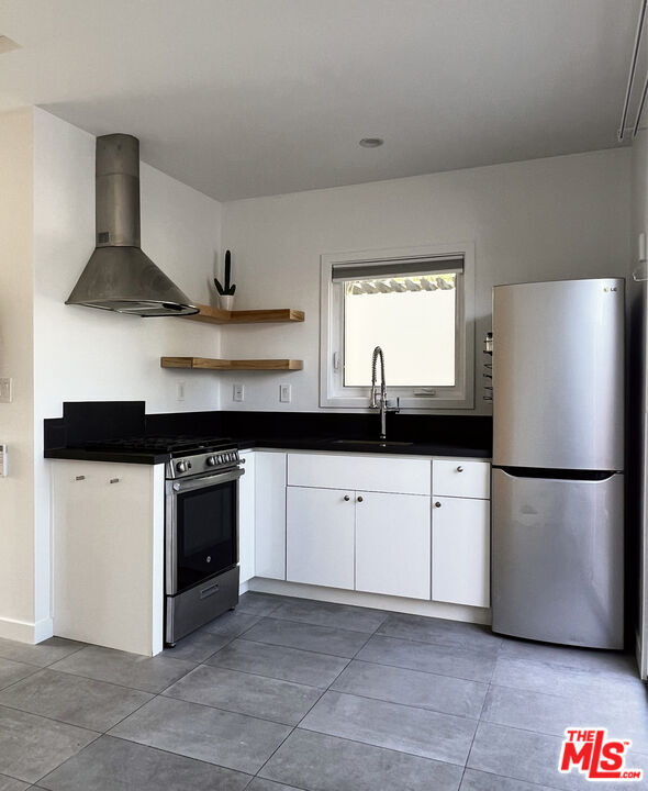 Building Photo - 4448 Elmer Ave